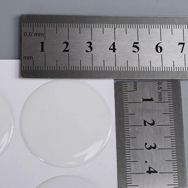 중국산 고품질 만화 디자인 접착성 3D 에폭시 로고 수지 돔 명판